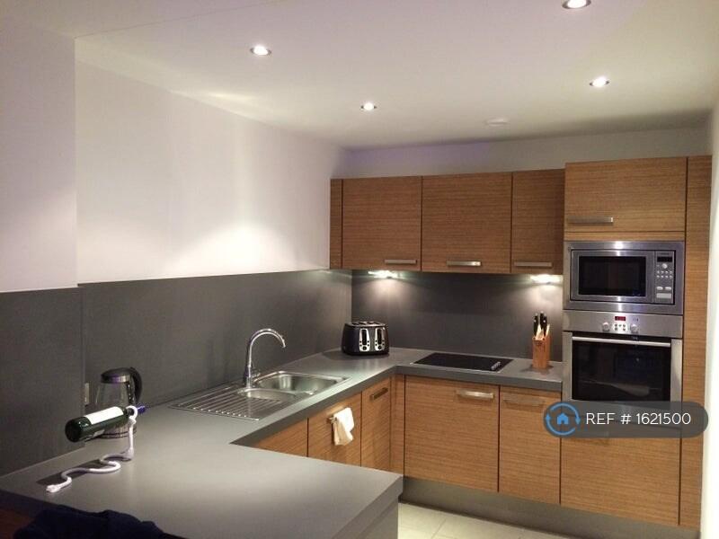 Main image of property: Vallea Court, Manchester, M4