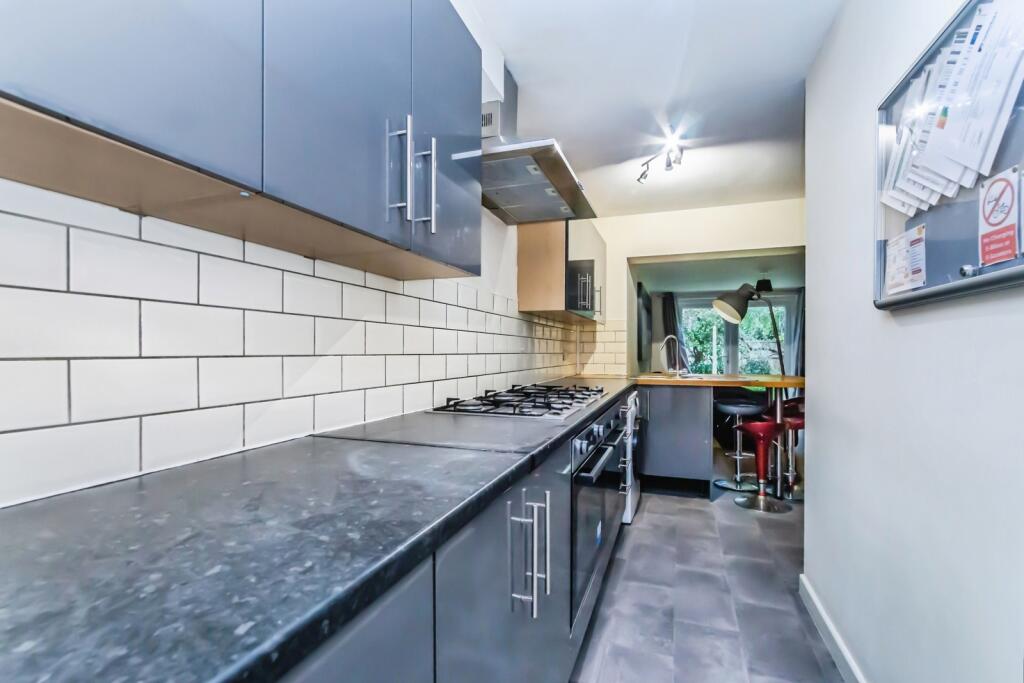 House in Canterbury, Hales Place - View 3