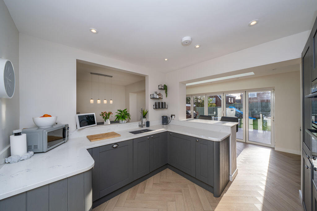 House in Dudley - View 3