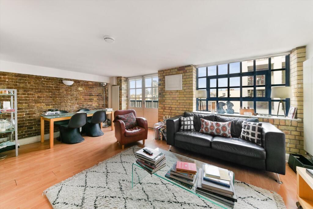 Main image of property: Merchant Court, Wapping Wall, London, E1W