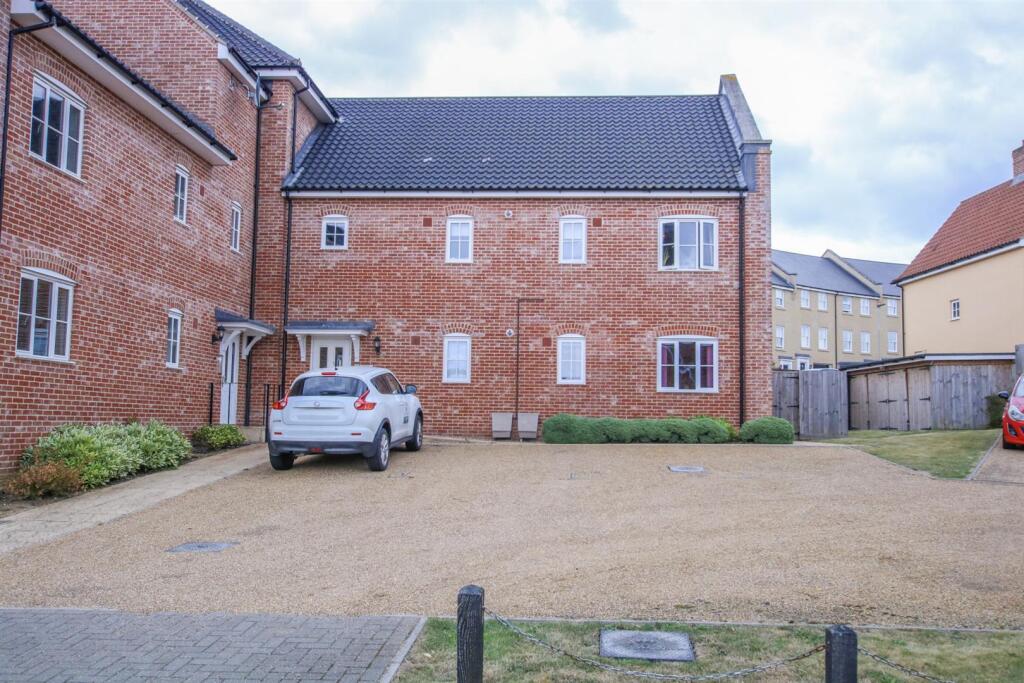 Beech Road, Saxmundham photo 2