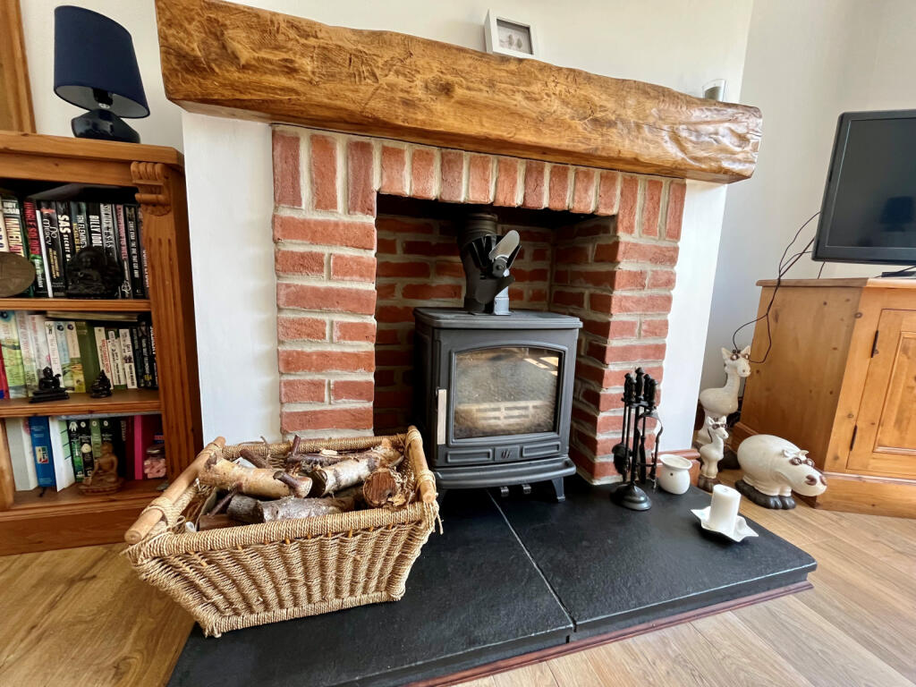 House in Hull - View 4