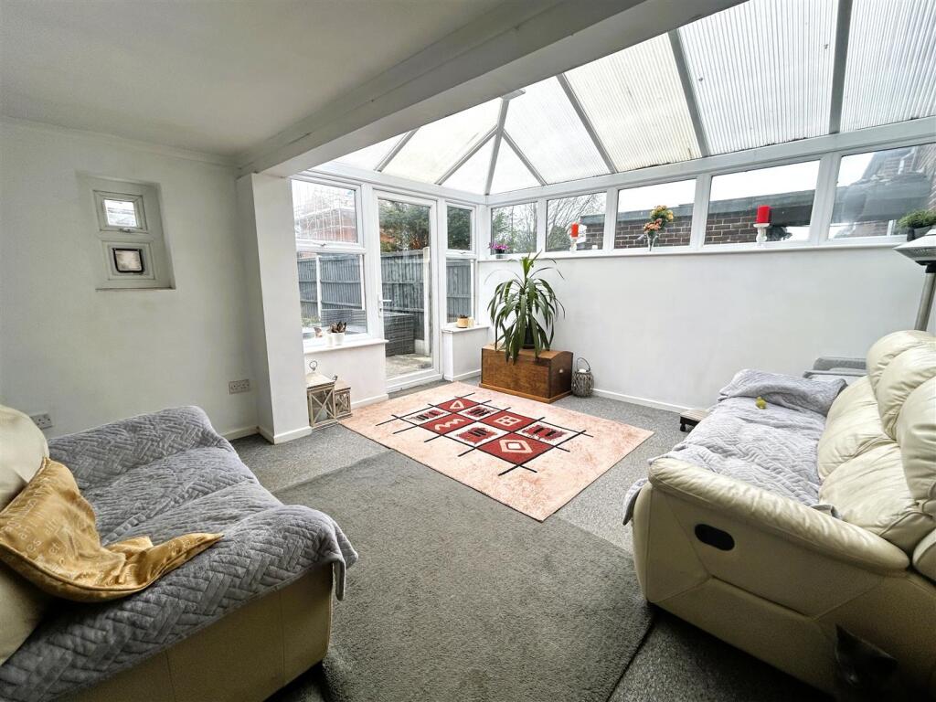 Whitehouse Rise, Belper photo 3