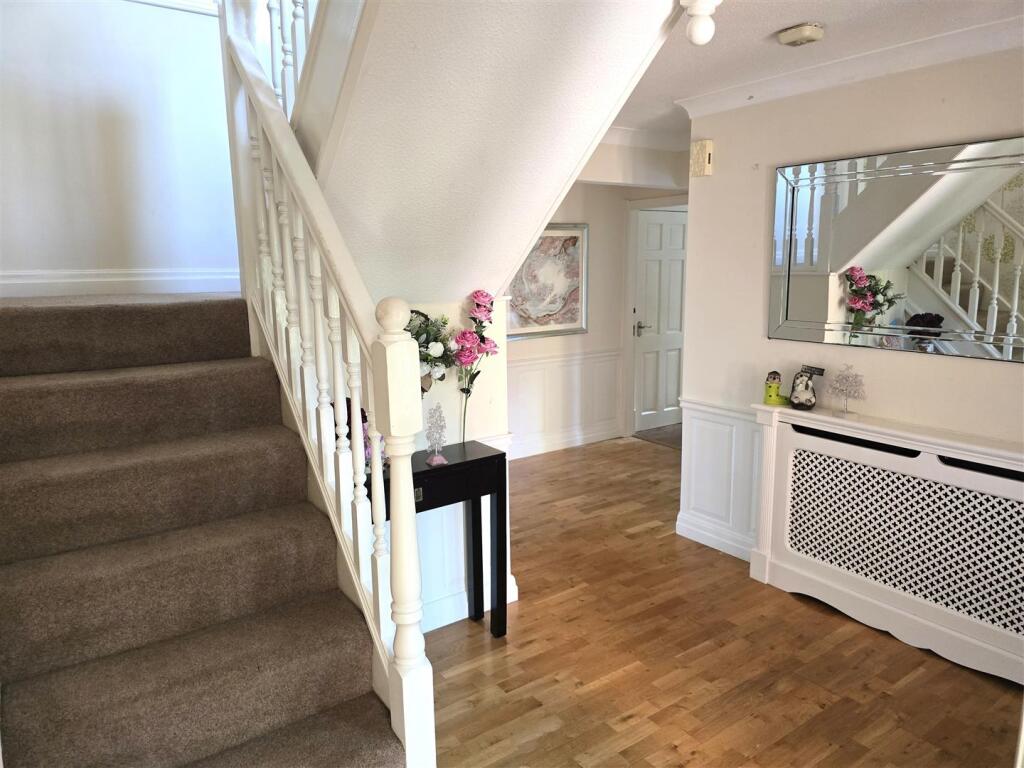 House in Manchester - More