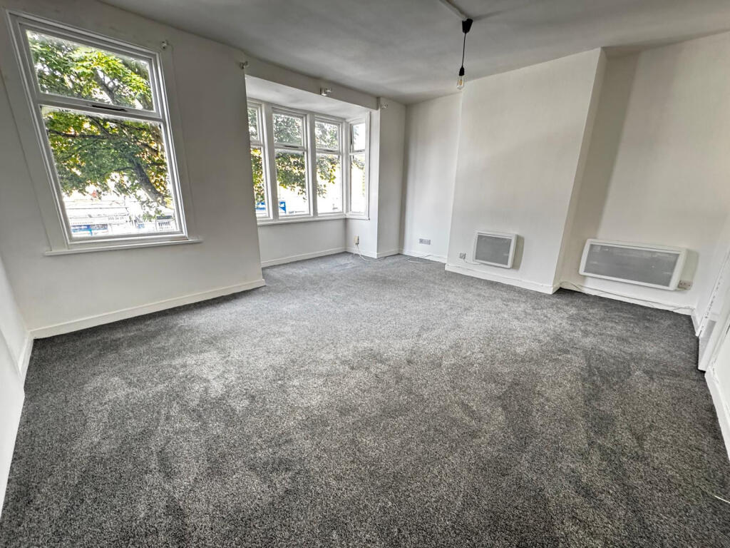 Apartment in Leicester, Highfields - View 5