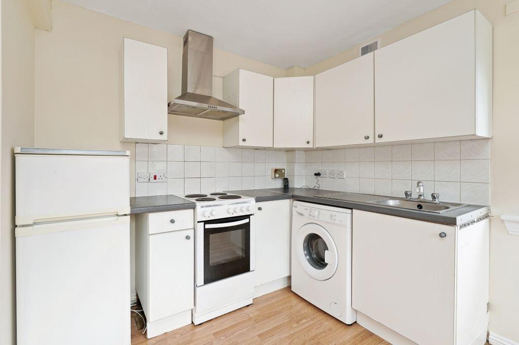 Apartment in Edinburgh - View 5