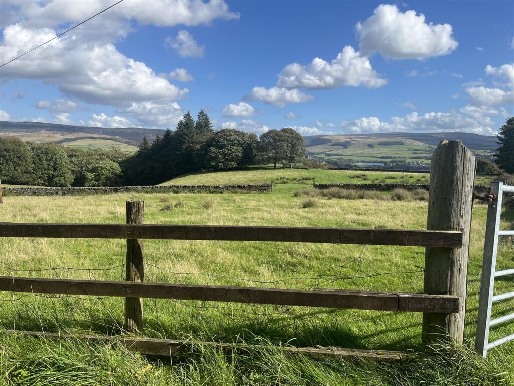 Higher Landslow Green Farm, Hobson Moor Road, Mottram photo 2