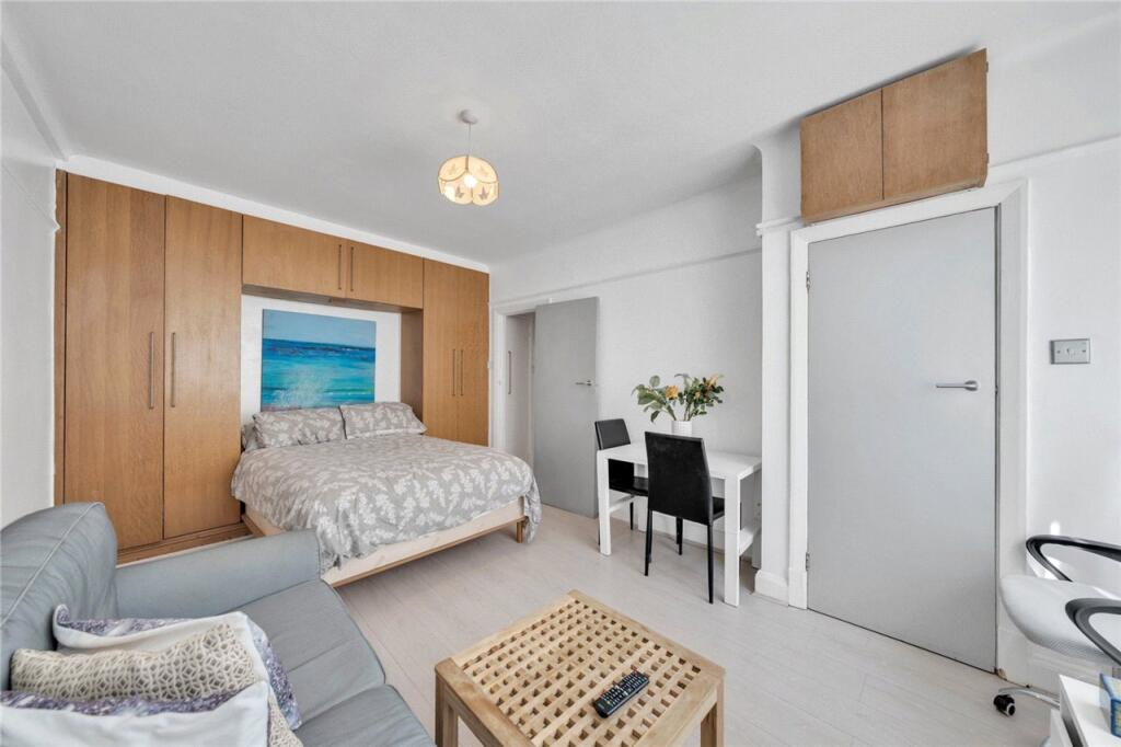 Apartment in London, St. John's Wood - View 2