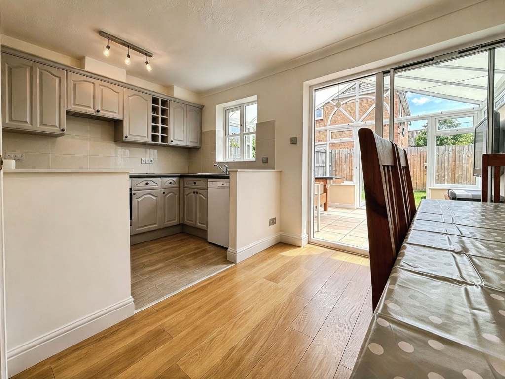 House in Swindon, Taw Hill, Haydon Wick - View 4
