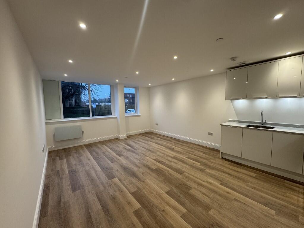 Main image of property: New Road, Gravesend, Kent, DA11