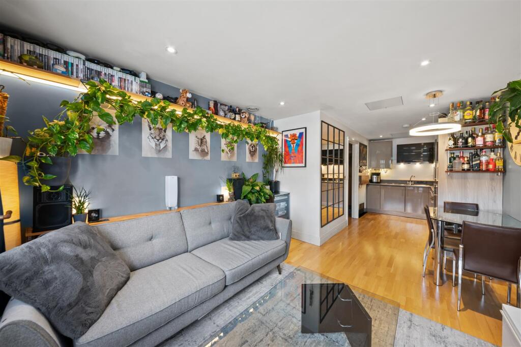 Apartment in London - View 4