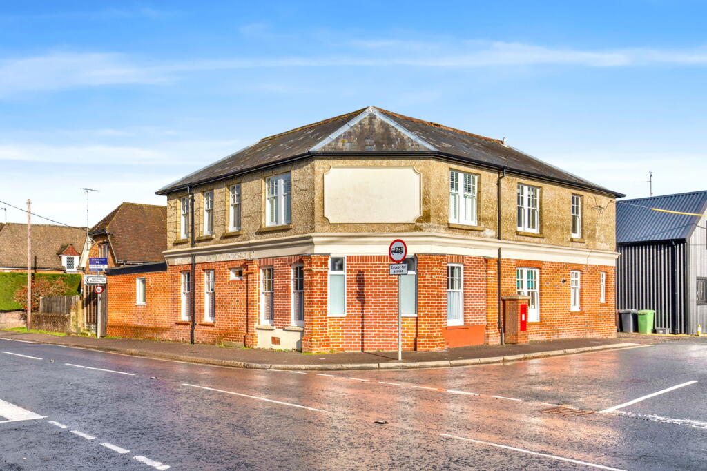 Main image of property: Upper Farringdon Road, Lower Farringdon, GU34 3DR