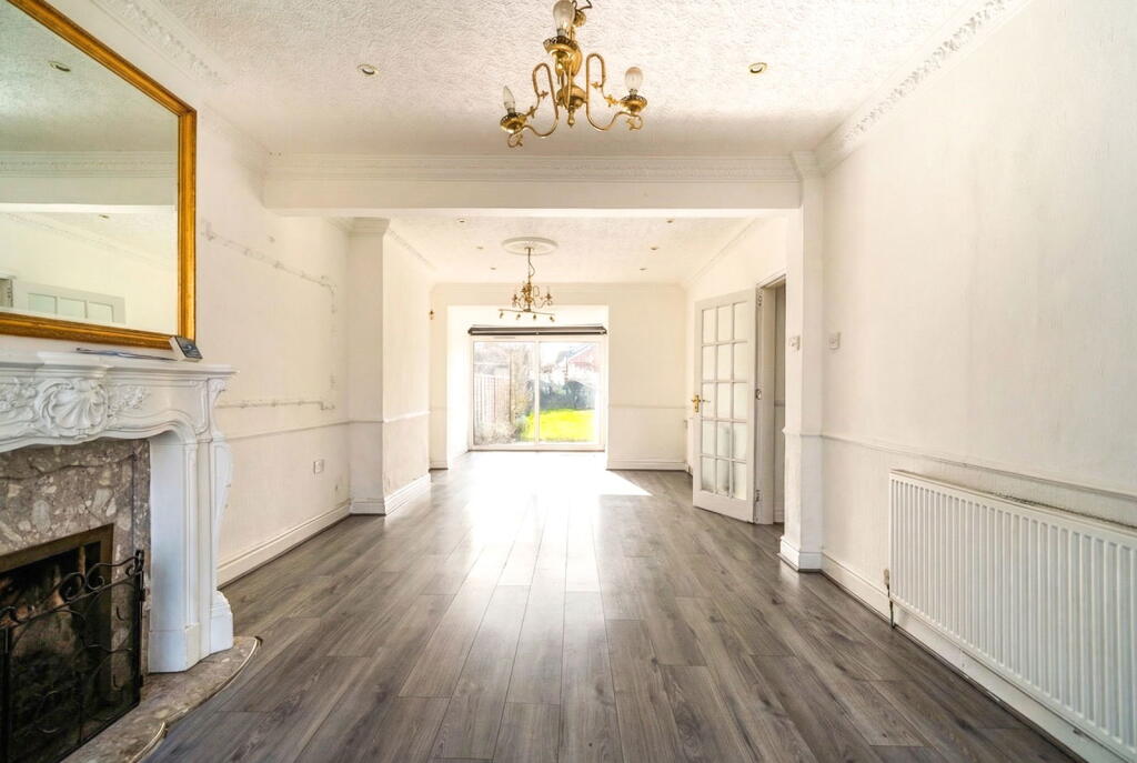 House in Birmingham, Hall Green - View 3