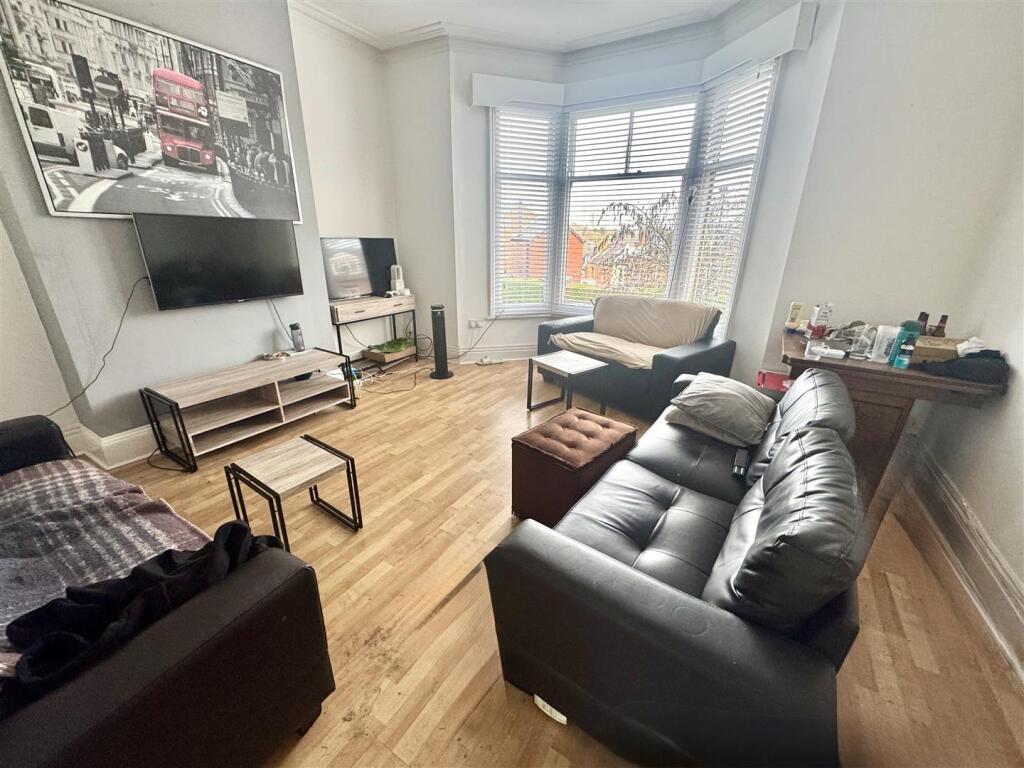 Main image of property: Junction Road, Sheffield