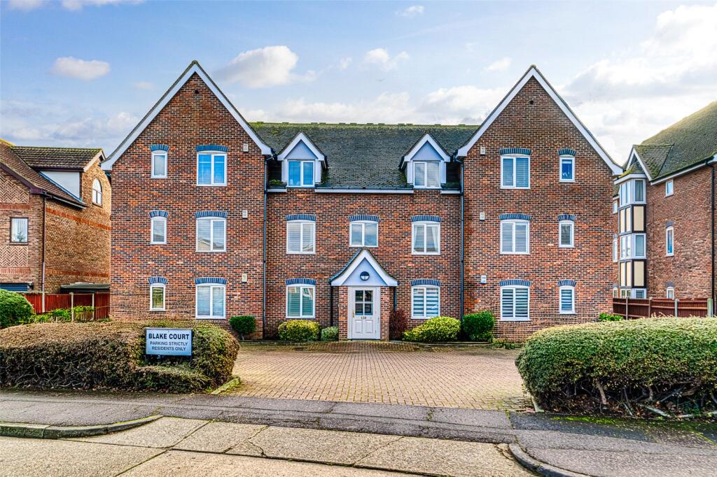 Main image of property: Apartment 3, Blake Court, 120 Admirals Walk, Shoeburyness, Essex, SS3