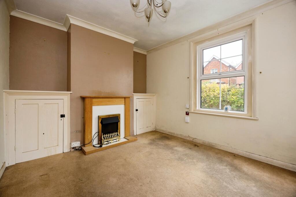 House in Waverley, Godalming - View 3