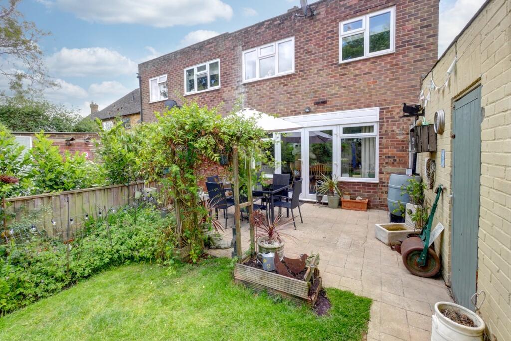 Hawks Town Crescent, Hailsham, BN27