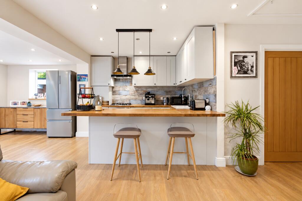 House in Harpenden, Roundwood - More
