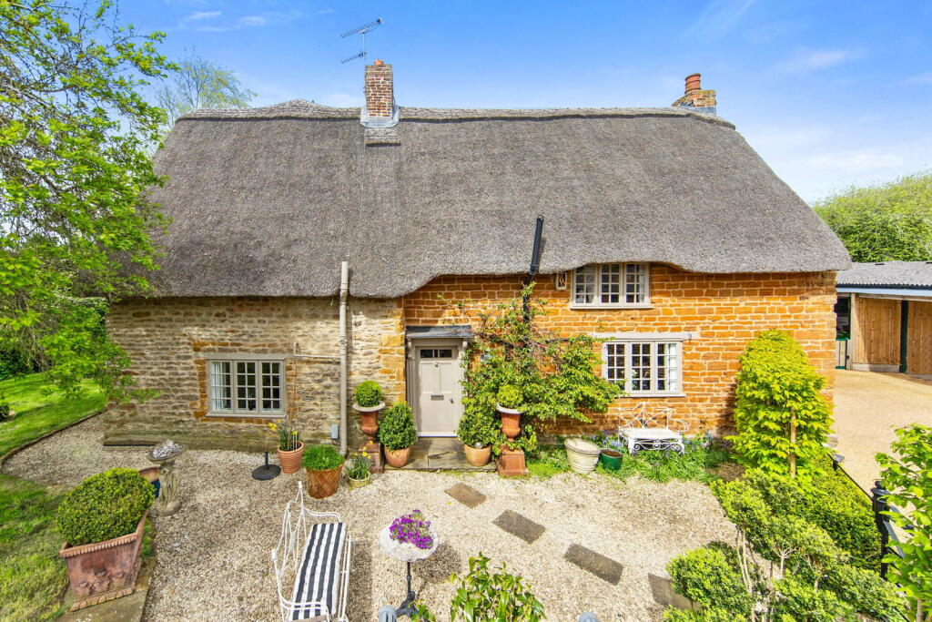 House in Northampton - View 4