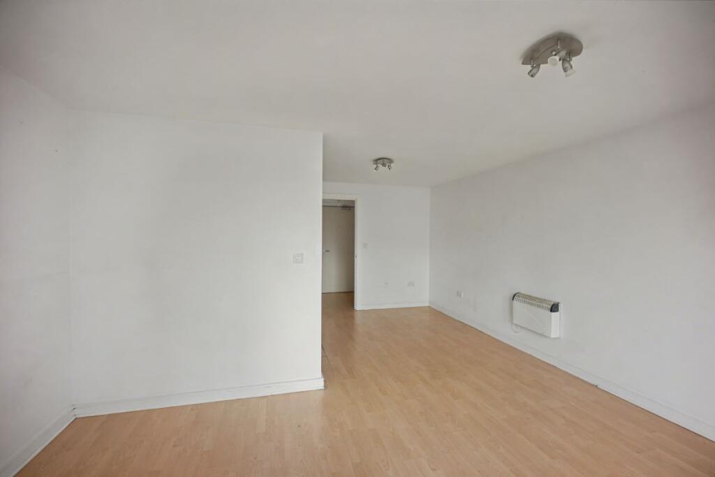 Apartment in Manchester, Strangeways - View 4