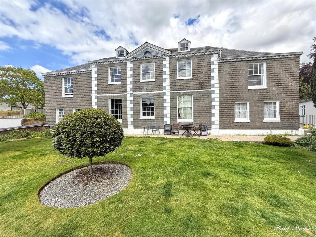 Main image of property: Moresk Road, Truro
