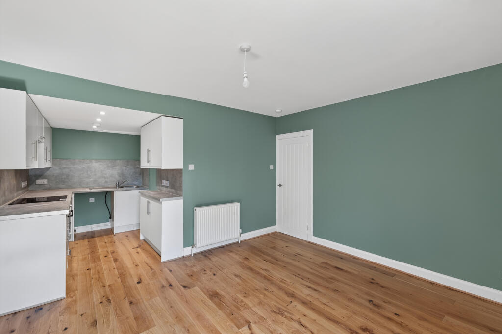 Apartment in Edinburgh - View 5