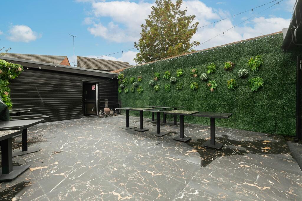 662664 Lea Bridge Road 12.jpg