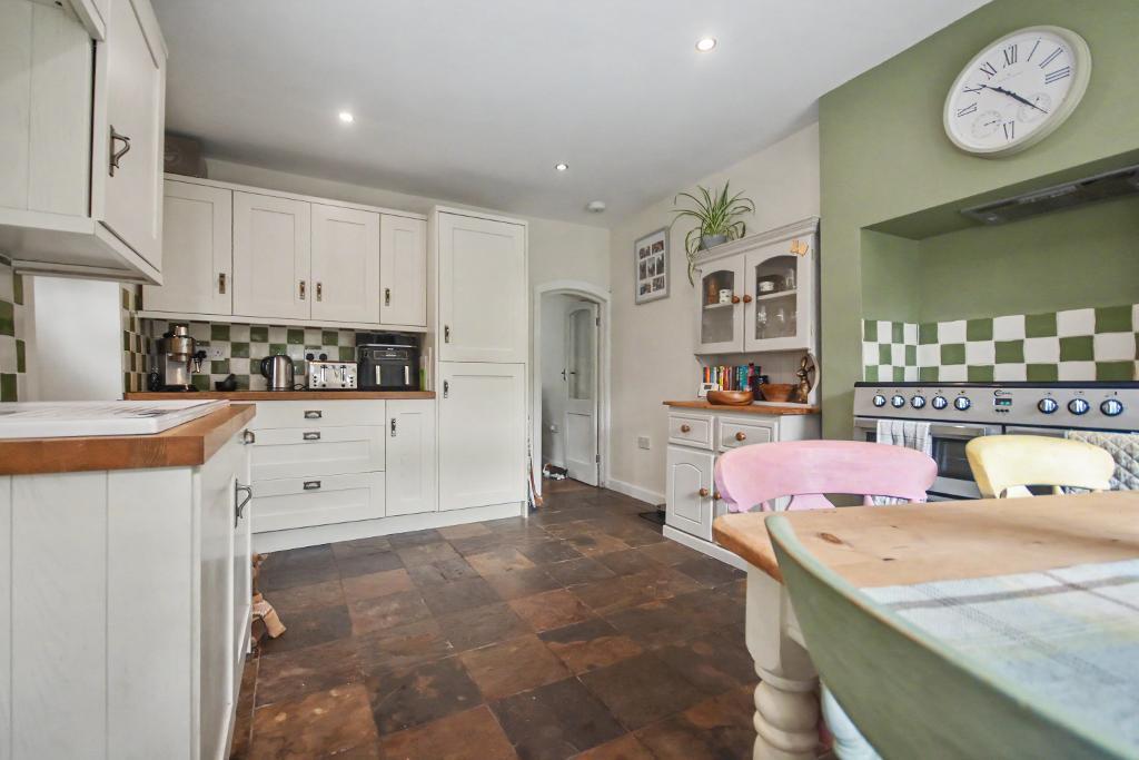 House in Ribble Valley, Clitheroe - More
