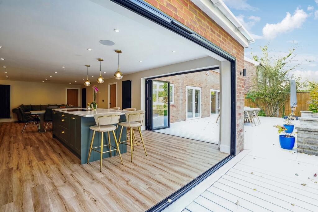 Lakeside, Warfield, Bracknell, RG42 - View 3
