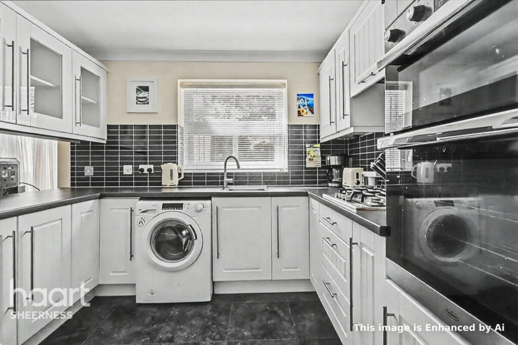 House in Swale, Howt Green, Milton Regis - View 4