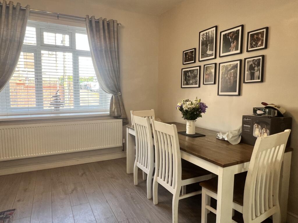 House in Ammanford, Tir-y-dail - View 5