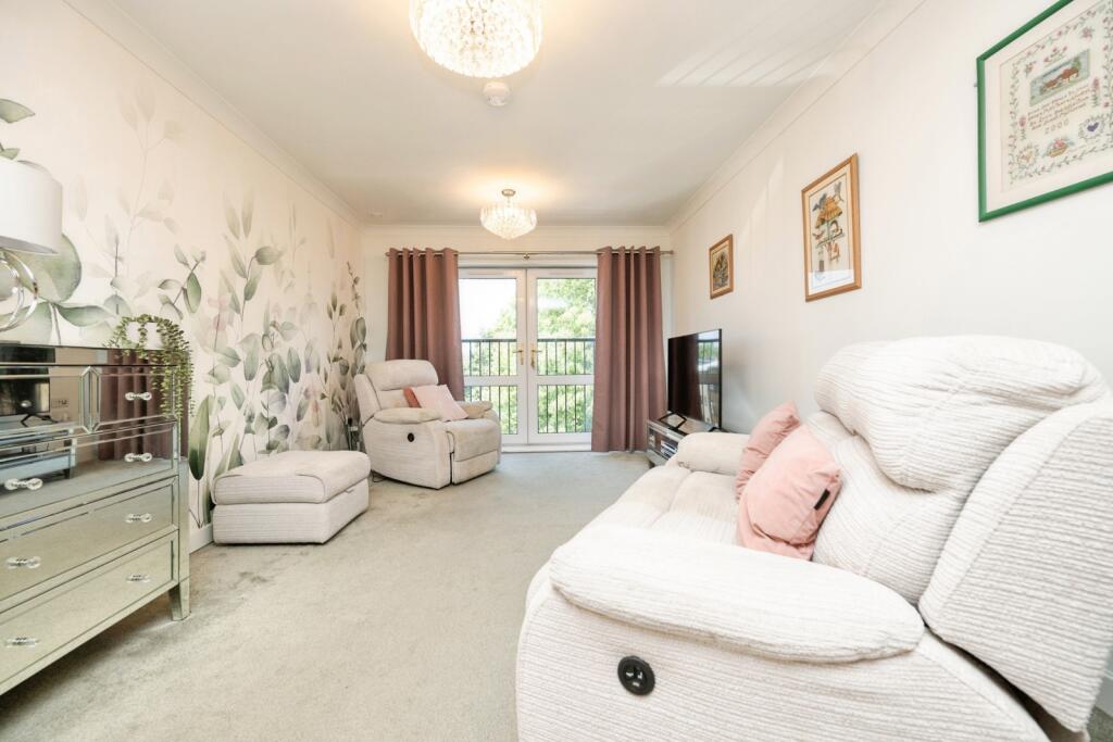 Queensway, Oldbury, West Midlands, B68 photo 3