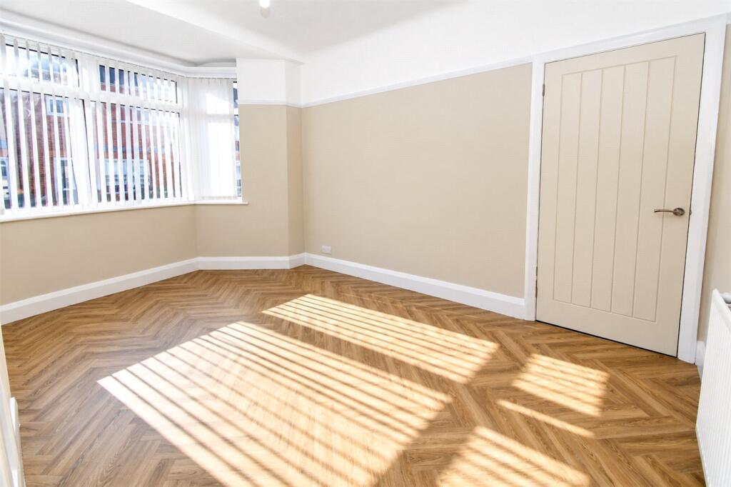 House in Birkenhead, Lower Tranmere - More