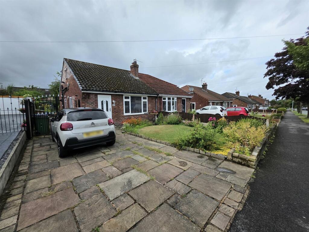 2-bed semi-detached on Queensway, Heald Green, £340,000