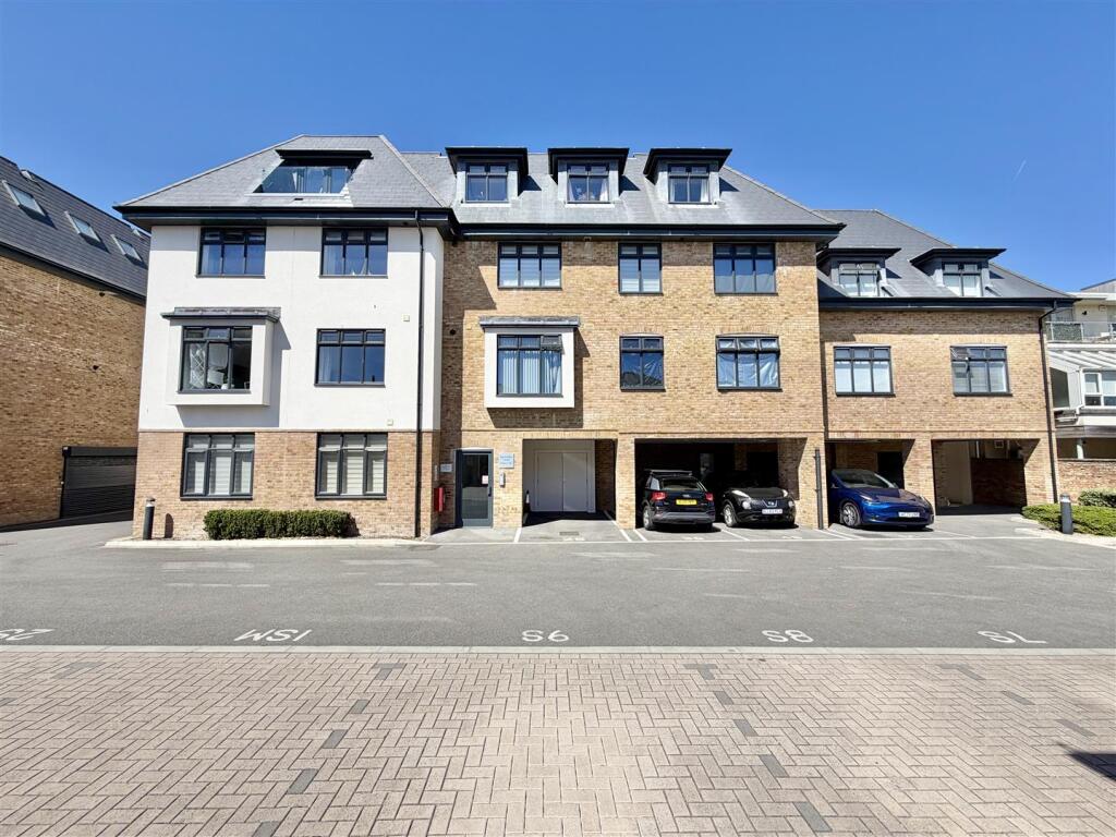 Main image of property: Lymington Road, Highcliffe, Christchurch