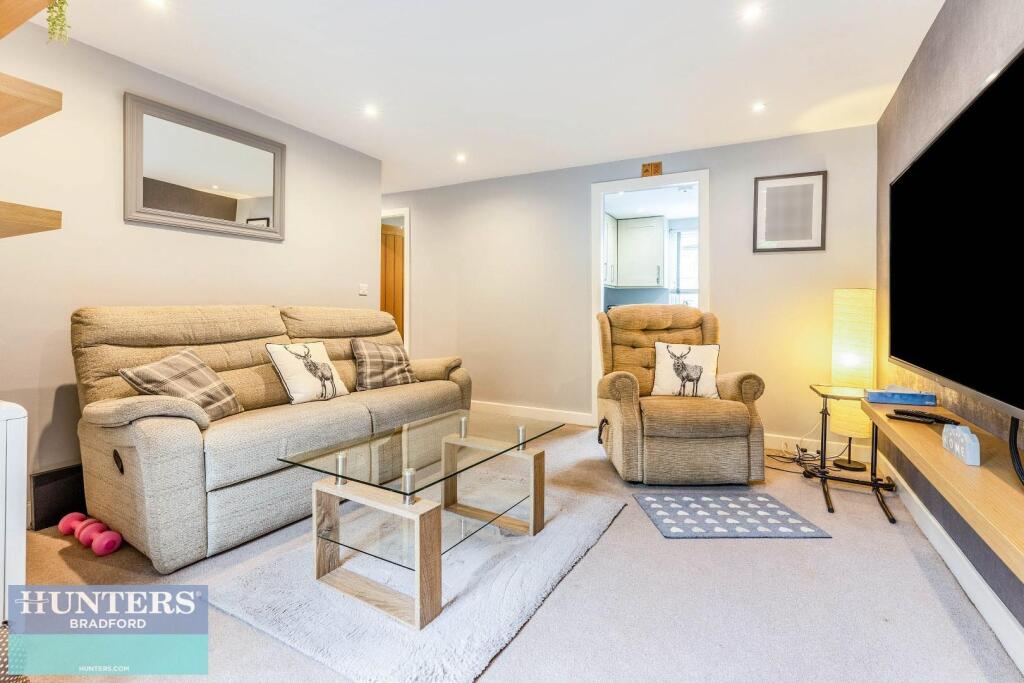 Additional image 5 of Frizley Gardens, Frizinghall, Bradford, West Yorkshire, BD9 4LY