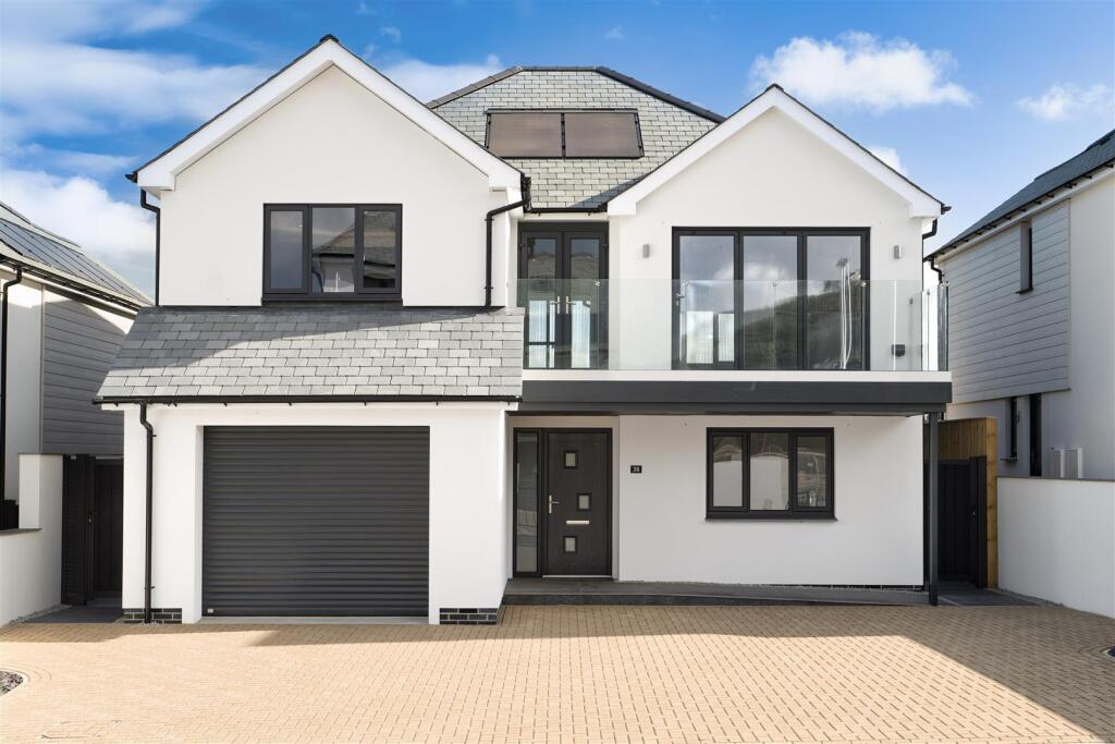 4-bed house on Golf Links Road, Westward Ho!, £565,000