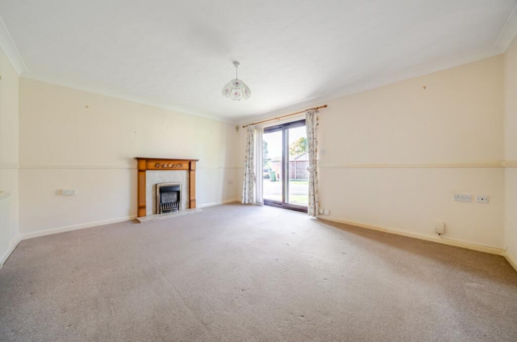 Meadowlake Close, Lincoln, Lincolnshire, LN6 photo 3