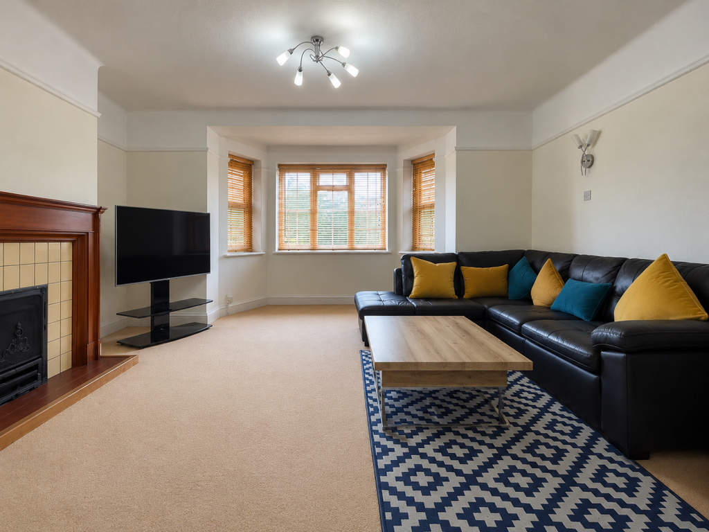 Main image of property: The Avenue, Worcester Park, KT4
