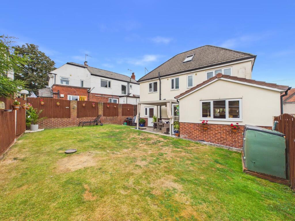 House in Sheffield - View 4