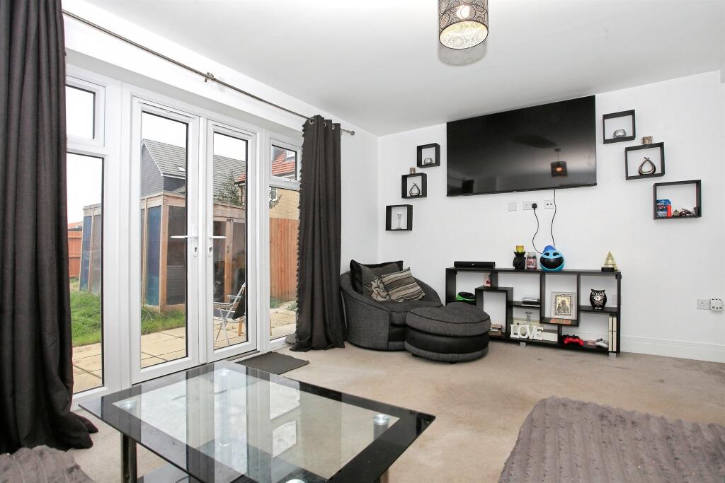 House in Peterborough, City of Peterborough - More