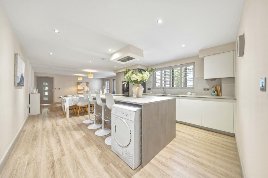 Apartment in Nottingham, The Park - View 5