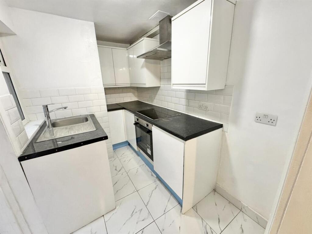 Main image of property: Portland Street, Mansfield