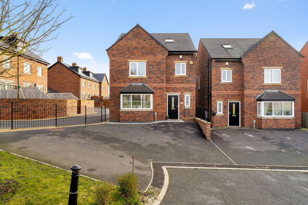 Main image of property: Semington View, Worsley, Manchester, M28 3UZ