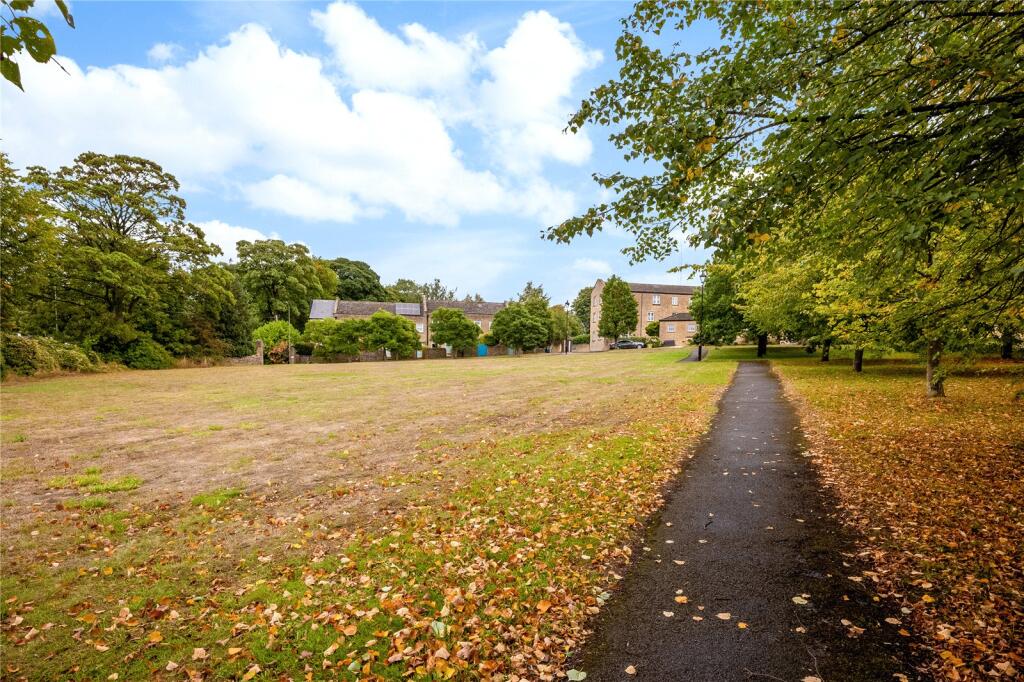 House in Oxford - View 2