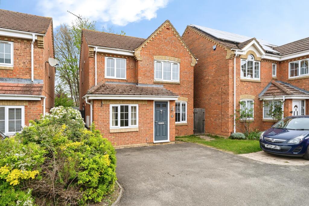 Main image of property: Weavers Field, Cambridge, CB3 0XB