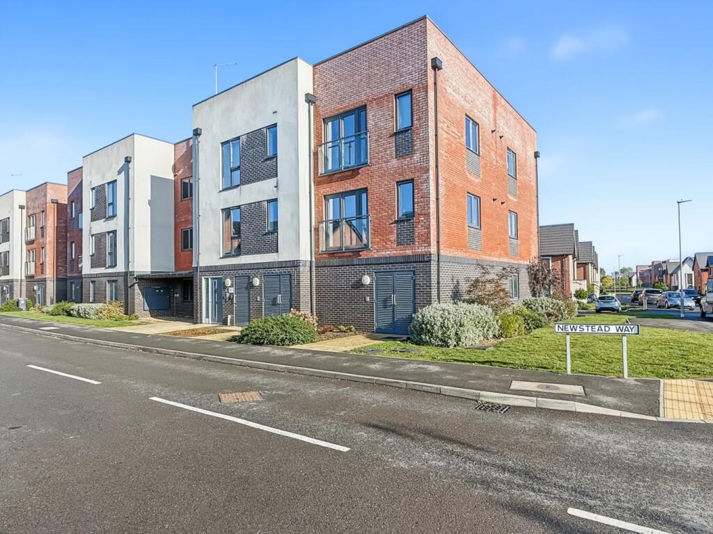 Main image of property: 69 Newstead Way, Daventry, Northamptonshire NN11 2PJ