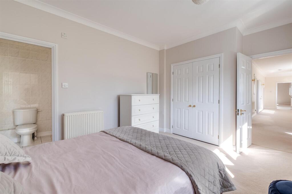 Additional image 39 of Selwyn Walk, Little Aston, Sutton Coldfield