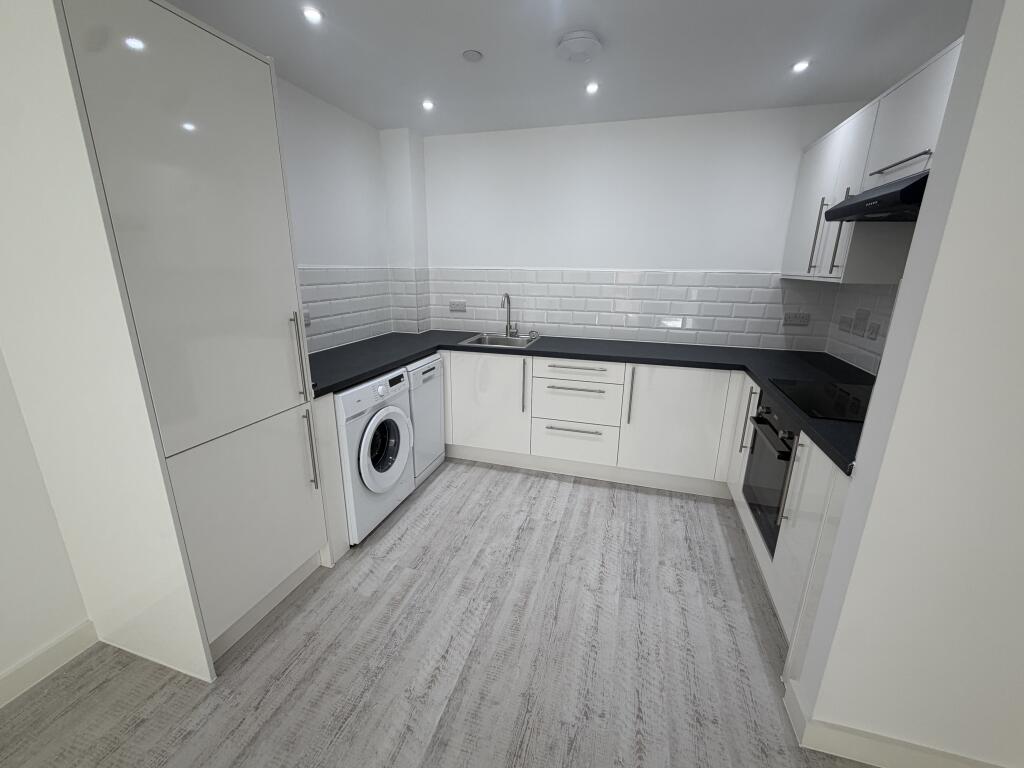 Apartment in Peterborough, New Fletton - View 2
