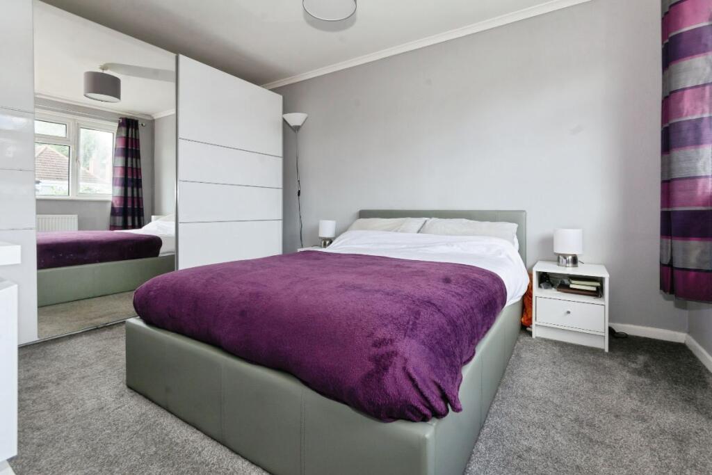House in Solihull, Haslucks Green - View 6